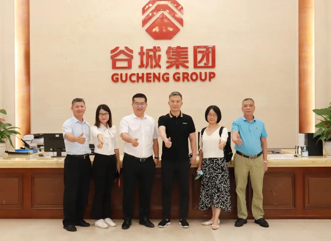 白云區(qū)委統(tǒng)戰(zhàn)部副部長、區(qū)工商聯(lián)黨組孫志輝書記一行蒞臨谷城集團(tuán)調(diào)研指導(dǎo)