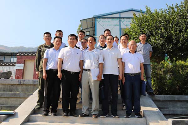 自然資源部調(diào)研組蒞臨谷城礦業(yè)視察指導